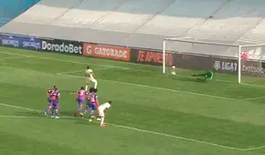 Universitario vs. Alianza Universidad: Nelinho Quina impone su experiencia y anota el 1-0 vía penal