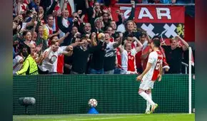 Ajax venció 2 - 0 al Besiktas y es líder del grupo C por la Champions League