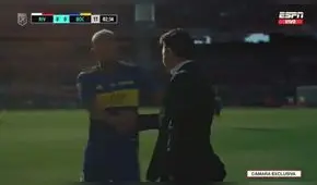 Rivales y compañeros: Edwin Cardona saludó a técnico Marcelo Gallardo en el superclásico 