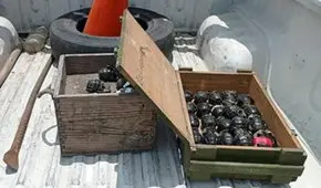 Ate: PNP halla 44 granadas de guerra dentro de una caja de madera en Carretera Central