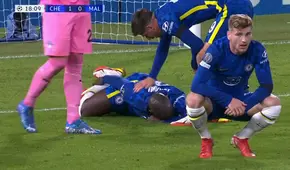 Romelu Lukaku dejó el Chelsea vs. Malmö a los 30 minutos tras lesionarse en jugada del penal