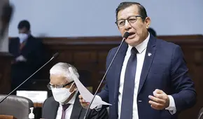 Salhuana saluda retiro de demanda de Acuña contra Christopher Acosta, pero antes la respaldó