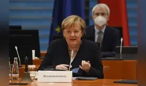 La canciller alemana Angela Merkel se despide tras 16 años en el poder en Francia 