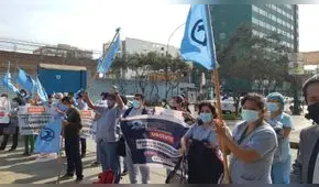Tecnólogos médicos del Perú anuncian huelga nacional de no ser escuchados