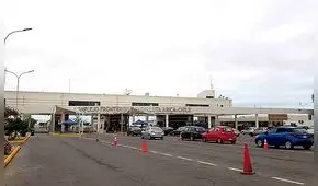 Tacna: gremios advierten bloqueo de transporte de carga pesada por cierre de frontera con Chile