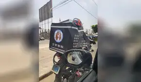 Denuncian que spa canino trasladó negligentemente a perro en una moto lineal