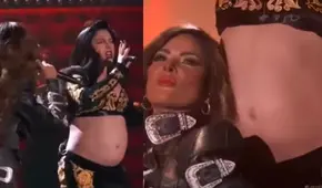 Mon Laferte: captan ‘patadita’ de su bebé en plena presentación del Latin Grammy