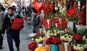 Talibanes prohíben San Valentín y mandan destruir las decoraciones en tiendas de Afganistán