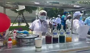 MML celebró el Día del Emolientero regalando 1.500 vasos de la bebida tradicional