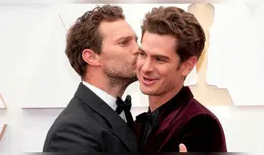 Andrew Garfield y Jamie Dornan se dieron tierno abrazo en los Oscar 2022 que se volvió viral