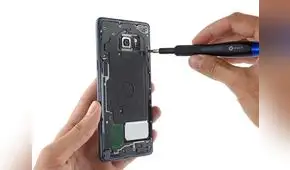 Samsung presenta programa que permitirá que usuarios arreglen sus propios teléfonos Samsung presenta programa que permitirá que usuarios arreglen sus propios teléfonos