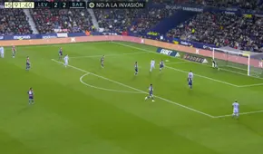 ¡De cabeza al segundo lugar! Luuk de Jong anotó el gol de la victoria de Barcelona