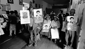 Los destructores de la democracia