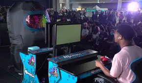 Jugador asistió a una competencia de Super Smash Bros vestido de astronauta de Among Us