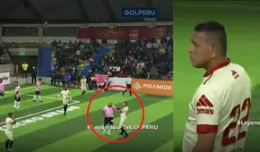 ‘Puma’ Carranza golpeó a un rival y se salvó de la roja en la Liga de Leyendas del Fútbol 7