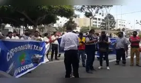 Paro de transportistas: conductores protestaron frente a la Municipalidad de Chiclayo