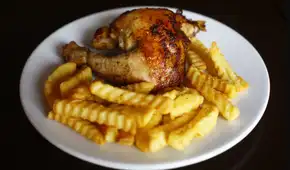 Pollo a la brasa: ¿cómo se originó uno de los platos más populares de Perú? Pollo a la brasa: ¿cómo se originó uno de los platos más populares de Perú?