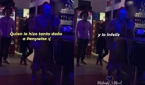 Joven con disfraz de Pennywise canta “Ya te olvidé” y sorprende con su emotiva interpretación 