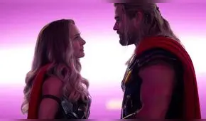 “Thor 4″: Chris Hemsworth y el gesto que tuvo con Natalie Portman previo a la escena del beso 