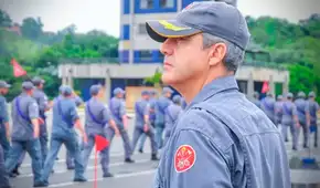 La historia del bombero que evitó 57 suicidios y creó una técnica para prevenirlos