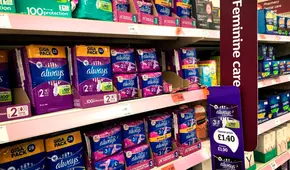 Escocia se convierte en el primer país del mundo en ofrecer toallas higiénicas gratuitas por ley