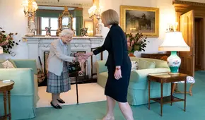 Liz Truss se presenta ante la reina Isabel II como nueva primera ministra británica