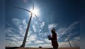 Controversia por norma que encarecería energías renovables en el Perú