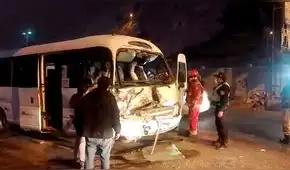 Chosica: 6 heridos deja choque entre bus de turismo y camión en Carretera Central