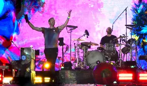 Chris Martin, vocalista de Coldplay, pospone conciertos por una infección pulmonar grave