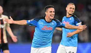 Napoli derrotó 4-2 a Ajax y aseguró su pase a octavos de la Champions League