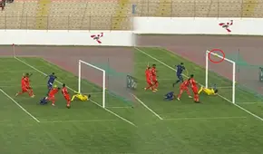 Lo salvó el off-side: horrible blooper de Gabriel Leyes para fallarse el gol de Carlos Stein