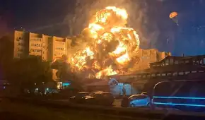 Un avión cazabombardero supersónico ruso se estrella en zona residencial cerca a Ucrania Un avión cazabombardero supersónico ruso se estrella en zona residencial cerca a Ucrania