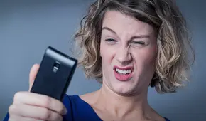 ¿Por qué salgo mal en los selfies si me veo bien en el espejo?