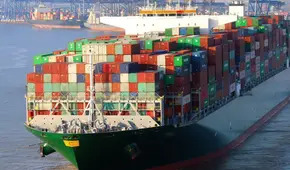 Niño que jugaba a las escondidas se ocultó en contenedor y terminó en otro país