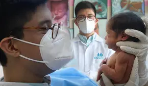 Bebé prematuro ahora es médico del área de EsSalud que lo salvó: "El destino hizo que regresara"