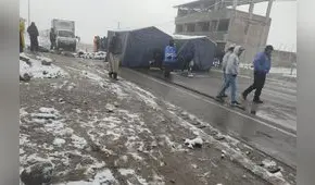 Presuntos manifestantes atacan a cinco camiones de la minera Antapaccay
