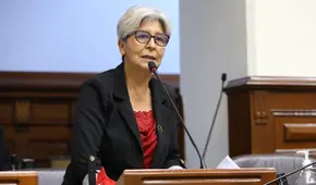 María Agüero critica artículo de la Constitución, pero no sabe cuál: "6, 9, 11 o el 17, a ver"