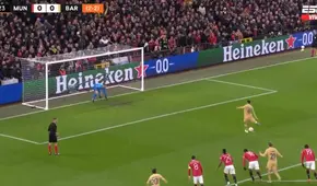 ¡Con suspenso! Lewandowski anotó el 1-0 del FC Barcelona a pesar del manotazo de De Gea