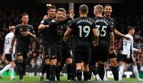 Exhibición del Arsenal: golearon 3-0 a Fulham y siguen en la cima de la Premier League