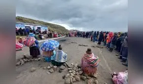 Aimaras flexibilizan paro: vías estarán abiertas tres días para el abastecimiento