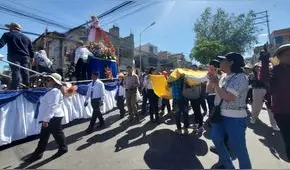 Virgen de Chapi reunió a decenas de fieles en emotiva procesión a vísperas de festividad en Arequipa