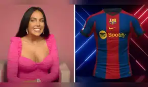 Georgina muestra a hijo de Cristiano Ronaldo cantando con una camiseta del FC Barcelona Georgina muestra a hijo de Cristiano Ronaldo cantando con una camiseta del FC Barcelona