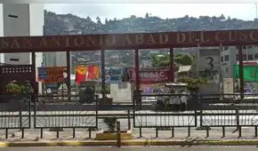 ¡Tomaron la universidad! Estudiantes de la Unsaac (Cusco) exigen más cupos para el comedor ¡Tomaron la universidad! Estudiantes de la Unsaac (Cusco) exigen más cupos para el comedor