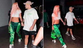 Karol G y Feid ya no ocultan su amor y son captados de la mano