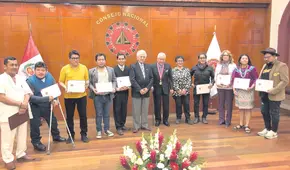 La exposición “Íkaros del Río” arte magia y cantos shipibos