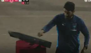 Sebastián Abreu rompió la pantalla del VAR tras el empate de ADT ante Vallejo al último minuto