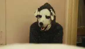 'Good Boy', la macabra historia de un hombre que se cree perro: ¿de qué trata y qué secreto esconde?