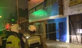 Comas: presuntos extorsionadores detonan un explosivo en la puerta de un bar