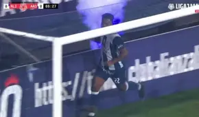 Aldair Rodríguez se vistió de '9', marcó el 1-0 de Alianza Lima y le regresa la punta del acumulado