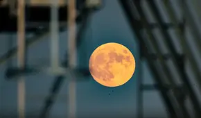 Así se vio la última superluna del año en distintos países del mundo